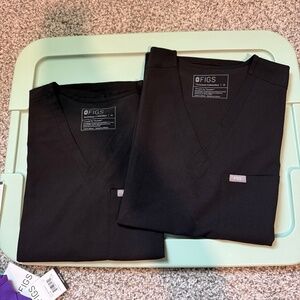 FIGS Catarina tops
